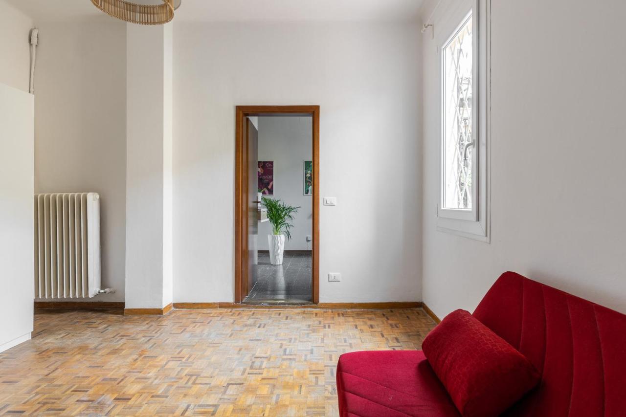 Alessandrini Apartment Alla Finestrella By Wonderful Italy Bolonha Exterior foto